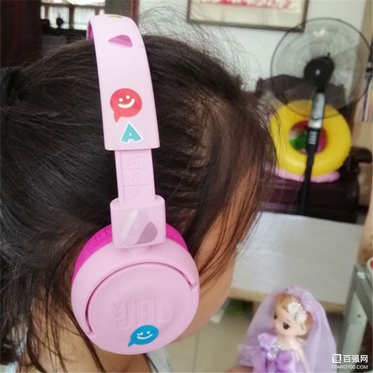 JBL JR300BT儿童耳机 保护孩子的听力 JBL JR300BT儿童耳机 保护孩子的听力
