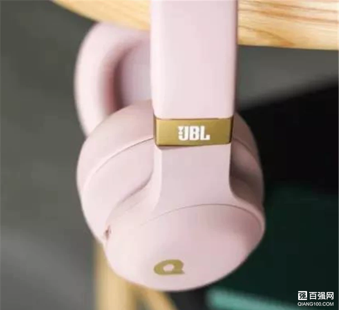 JBL E55BT Quincy版耳机 掳获发烧友的心 JBL E55BT Quincy版耳机 掳获发烧友的心