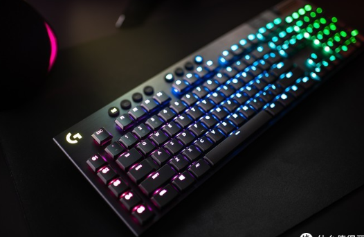 罗技发布g915与g815两款薄型机械键盘:采用矮轴设计