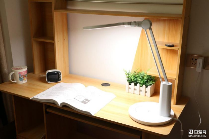 全光谱技术搭配双光源,护眼更健康——孩视宝VL235B护眼台灯体 全光谱技术搭配双光源,护眼更健康——孩视宝VL235B护眼台灯体