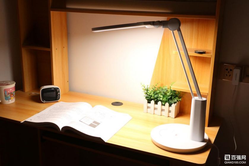 全光谱技术搭配双光源,护眼更健康——孩视宝VL235B护眼台灯体 全光谱技术搭配双光源,护眼更健康——孩视宝VL235B护眼台灯体