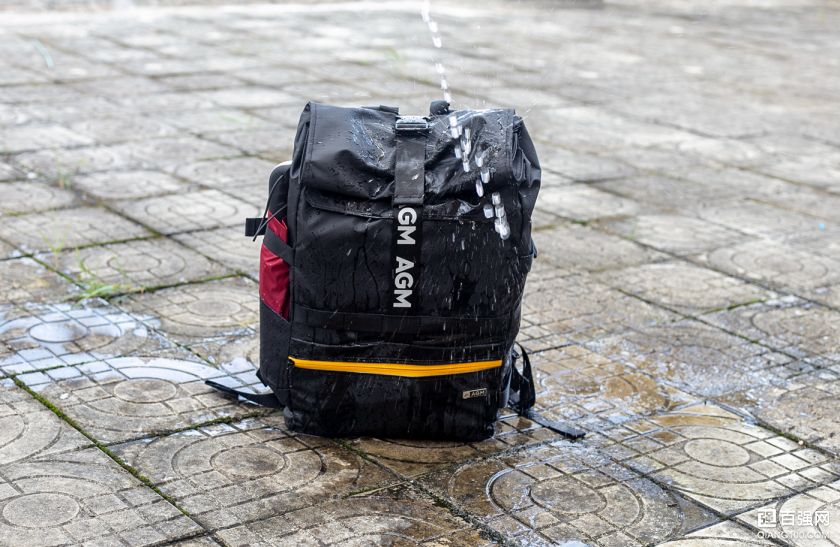 特能“装”随你“变”还防水,旅行摄影背包,AGM黑盾双肩包 特能“装”随你“变”还防水,旅行摄影背包,AGM黑盾双肩包