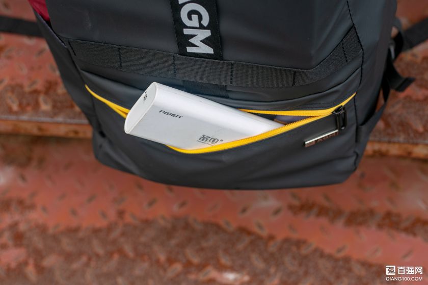 特能“装”随你“变”还防水,旅行摄影背包,AGM黑盾双肩包 特能“装”随你“变”还防水,旅行摄影背包,AGM黑盾双肩包