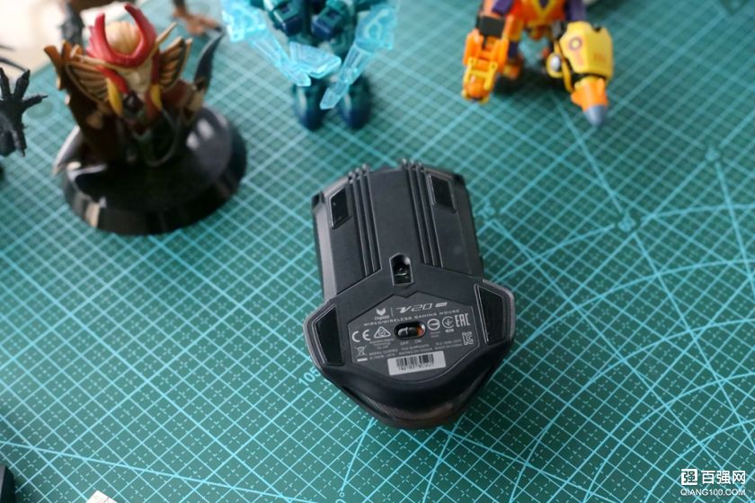 雷柏V20PRO双模鼠标，游戏办公两不误