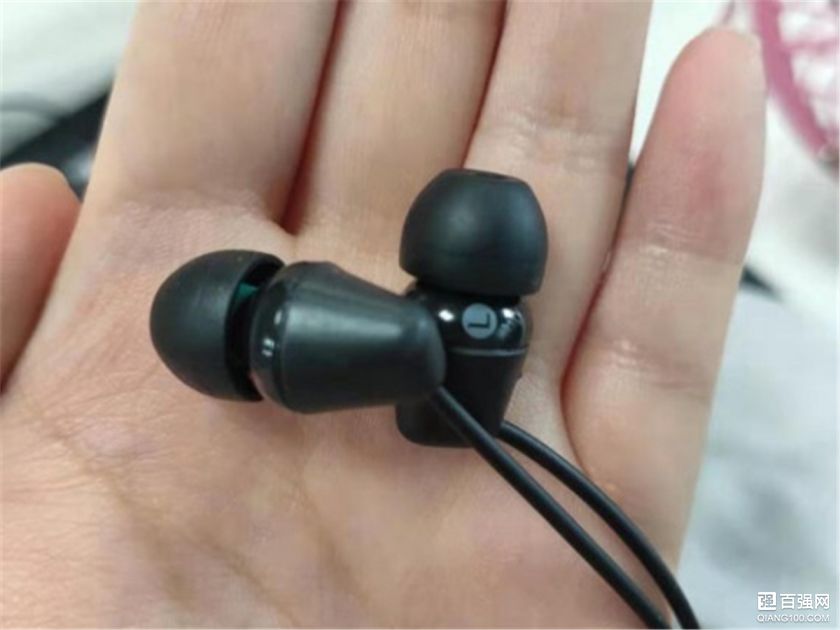 索尼WI-C200蓝牙耳机 不错的入门体验机 索尼WI-C200蓝牙耳机 不错的入门体验机