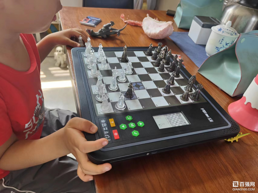 费米L6智能棋盘（国际象棋）开机试玩体验
