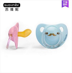 婴儿必备品—爬行垫安抚奶嘴
