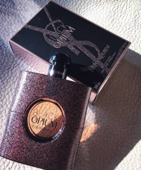 ysl反转巴黎和黑鸦片香水哪个好? ysl反转巴黎和黑鸦片香水哪个好?