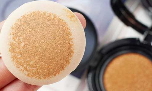 兰蔻、迪奥、香奈儿、YSL和阿玛尼的气垫BB有何不同?哪个好用? 兰蔻、迪奥、香奈儿、YSL和阿玛尼的气垫BB有何不同?哪个好用?