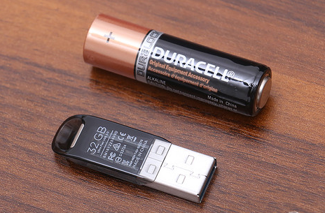 金士顿和闪迪的U盘哪个好? 金士顿和闪迪的U盘哪个好?