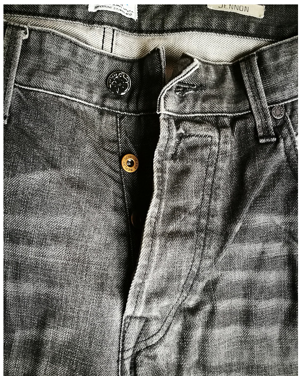 意大利三大牛仔裤品牌对比贴 Armani Jeans、Replay、Diesel 意大利三大牛仔裤品牌对比贴 Armani Jeans、Replay、Diesel