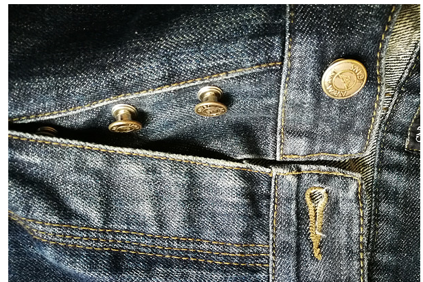 意大利三大牛仔裤品牌对比贴 Armani Jeans、Replay、Diesel
