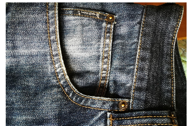 意大利三大牛仔裤品牌对比贴 Armani Jeans、Replay、Diesel 意大利三大牛仔裤品牌对比贴 Armani Jeans、Replay、Diesel