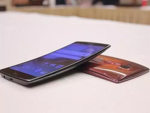 苹果手机为什么不用曲面屏？苹果iPhone x为何不是曲面屏？