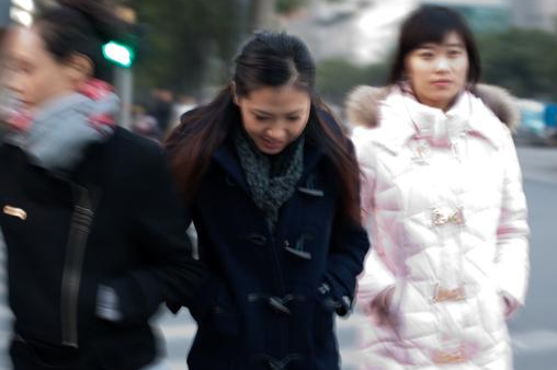 棉服和羽绒服哪个保暖？羽绒服与棉服的区别在哪？