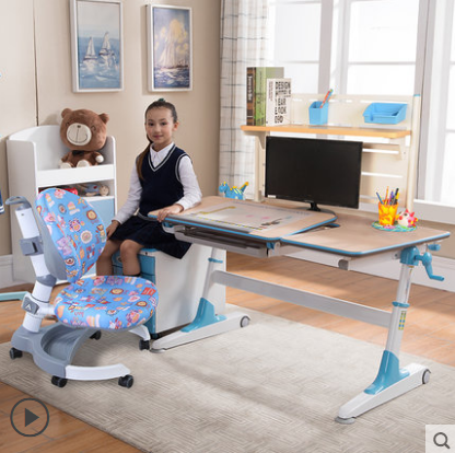 学生放寒假了,作为家长如何能为孩子选购一款实用的儿童书桌 学生放寒假了,作为家长如何能为孩子选购一款实用的儿童书桌