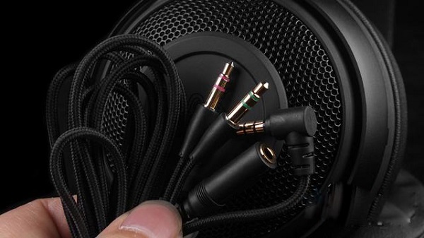 大吉大利,吃鸡利器-雷蛇北海巨妖专业版V2游戏耳机! 大吉大利,吃鸡利器-雷蛇北海巨妖专业版V2游戏耳机!