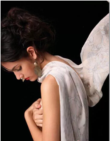 宝石蝶丝巾好不好?? 宝石蝶丝巾好不好??