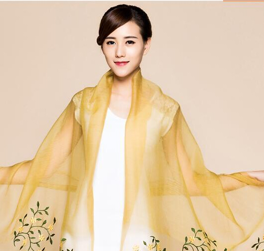 上海故事丝巾怎样呢??什么款好搭配?? 上海故事丝巾怎样呢??什么款好搭配??