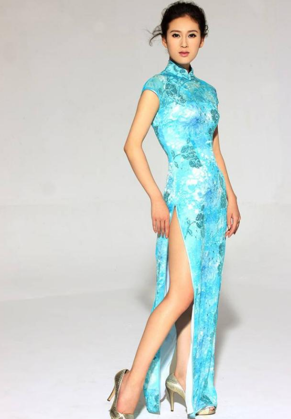 公司年会选什么样的旗袍好?什么样的旗袍穿起来好看? 公司年会选什么样的旗袍好?什么样的旗袍穿起来好看?