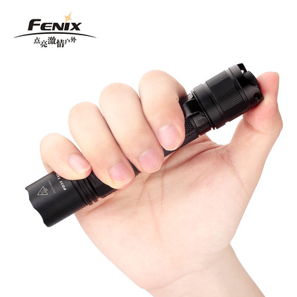 菲尼克斯强光手电筒怎么样?哪个型号好? 菲尼克斯强光手电筒怎么样?哪个型号好?