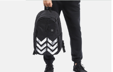 李宁双肩包和阿迪达斯双肩包那个好?各有什么特点 李宁双肩包和阿迪达斯双肩包那个好?各有什么特点