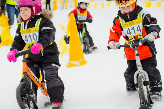 儿童该如何玩平衡车,玩平衡车有哪些好处 儿童该如何玩平衡车,玩平衡车有哪些好处