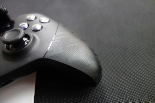 飞智黑武士游戏手柄怎么样?值得入手么? 飞智黑武士游戏手柄怎么样?值得入手么?