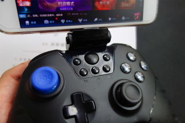 飞智黑武士游戏手柄怎么样?值得入手么? 飞智黑武士游戏手柄怎么样?值得入手么?