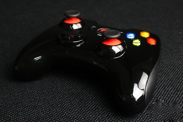 新游游戏手柄玩吃鸡卡顿么?性价比如何? 新游游戏手柄玩吃鸡卡顿么?性价比如何?