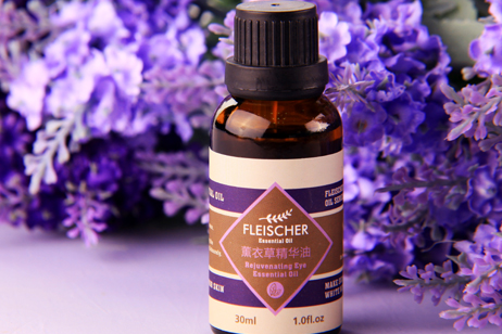 薰衣草精油怎么用,薰衣草精油的使用方法 薰衣草精油怎么用,薰衣草精油的使用方法