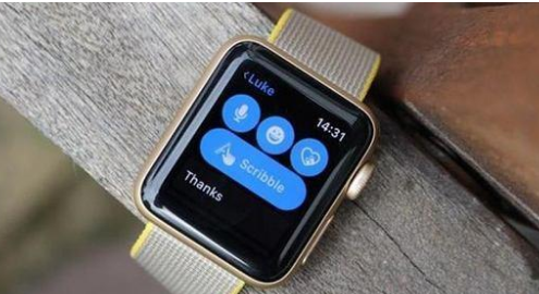 买Apple Watch 3还是华为watch 2智能手表比较实用？有什么区别？