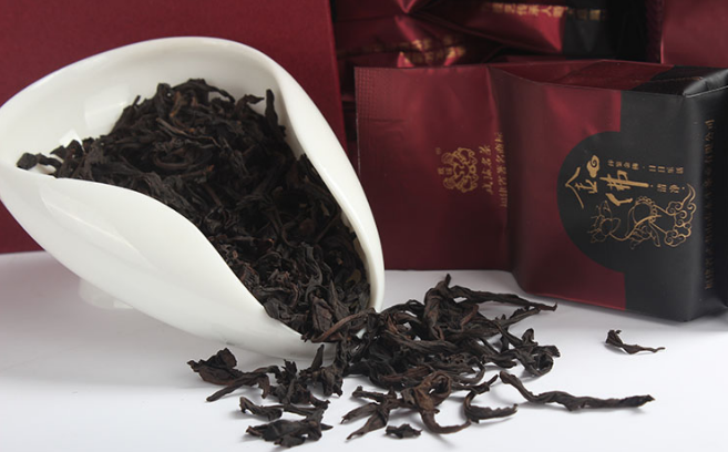 “曦瓜”和“戏球”乌龙茶哪个好？性价比哪个高？