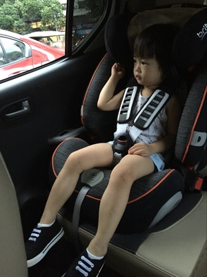 宝得适(Britax)超级百变王安全座椅值得买么?宝宝愿意坐么? 宝得适(Britax)超级百变王安全座椅值得买么?宝宝愿意坐么?