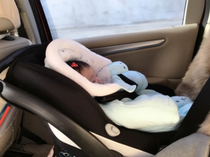 POUCH婴儿提篮安装方便吗？安全吗？