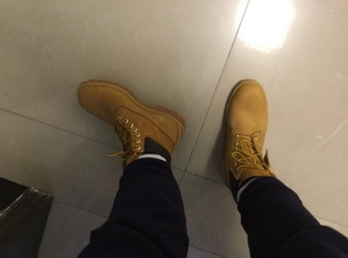 Timberland (添柏岚)马丁靴真的踢不烂吗? Timberland (添柏岚)马丁靴真的踢不烂吗?