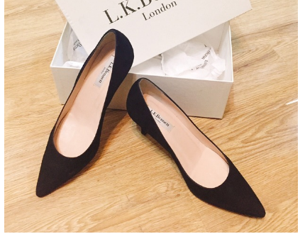 千元以内的高跟鞋有哪些?各有什么优点? 千元以内的高跟鞋有哪些?各有什么优点?