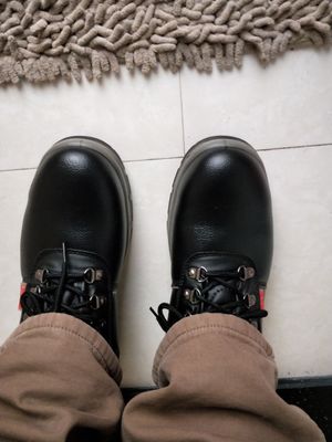 鼎固劳保鞋质量好吗?防砸效果怎么样? 鼎固劳保鞋质量好吗?防砸效果怎么样?