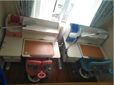 爱果乐儿童书桌性价比高吗？耐用吗？