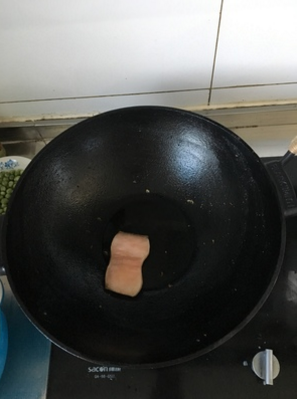 本库2代铁锅粘锅吗?电磁炉可以用吗? 本库2代铁锅粘锅吗?电磁炉可以用吗?