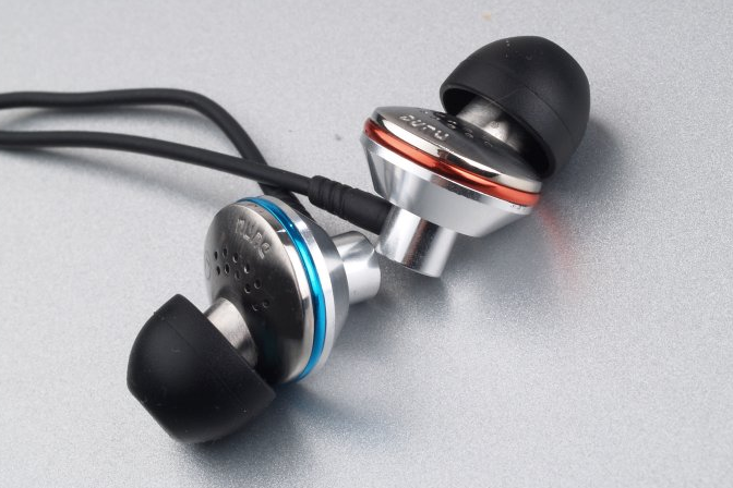 性价比高的入耳式耳机推荐? 性价比高的入耳式耳机推荐?