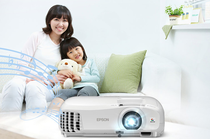 爱普生投影仪哪款好？爱普生 EPSON CH-TW5300 微型投影仪好吗？