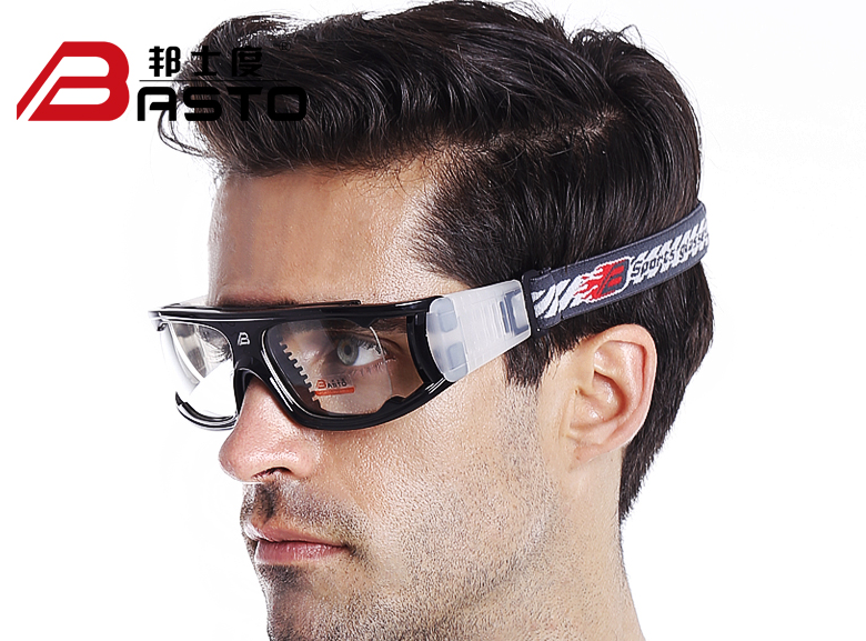 一副运动眼镜多少钱？BASTO 邦士度运动眼镜价格高吗？