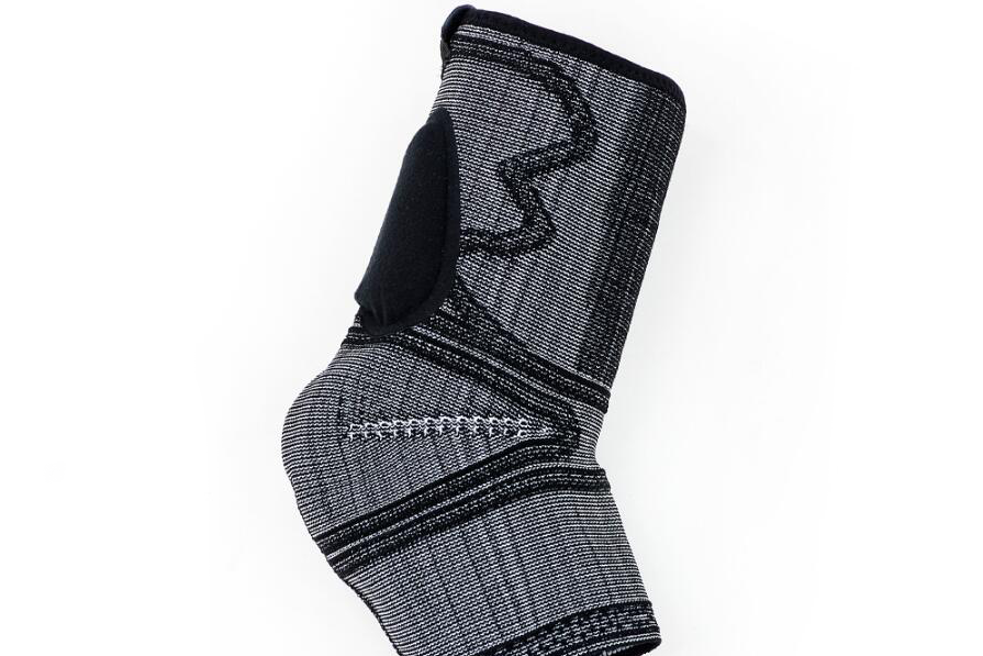 迈克达威护膝怎么样?McDavid迈克达威 E3 护膝有什么优缺点? 迈克达威护膝怎么样?McDavid迈克达威 E3 护膝有什么优缺点?