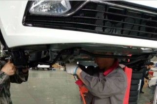 “五一劳动节”河南帝隆车业四轮电动汽车向全国劳动者致敬！