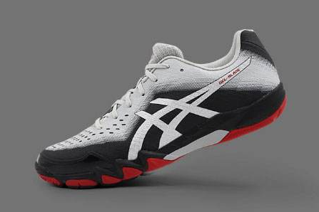 亚瑟士羽毛球鞋怎么样?亚瑟士刀锋羽毛球鞋评价? 亚瑟士羽毛球鞋怎么样?亚瑟士刀锋羽毛球鞋评价?