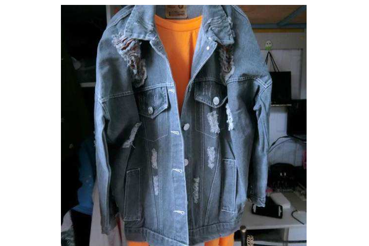 女式牛仔外套推荐?vetements牛仔连帽外套价格? 女式牛仔外套推荐?vetements牛仔连帽外套价格?