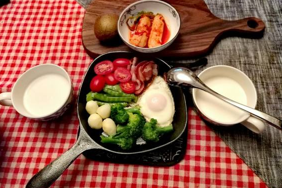 柳宗理铸铁锅开锅方法?铸铁锅铸铁锅怎么煎蛋? 柳宗理铸铁锅开锅方法?铸铁锅铸铁锅怎么煎蛋?