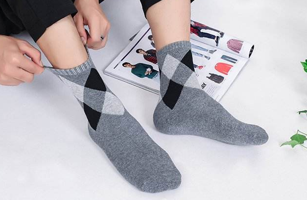 男士袜子哪个品牌好?MKMJ男士袜子穿着臭脚吗? 男士袜子哪个品牌好?MKMJ男士袜子穿着臭脚吗?