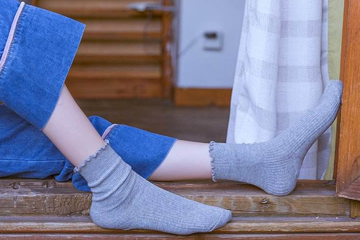 男士袜子哪个品牌好?MKMJ男士袜子穿着臭脚吗? 男士袜子哪个品牌好?MKMJ男士袜子穿着臭脚吗?